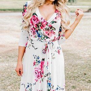 White Floral 3/4 Length Sleeve Maxi Dress Size Small